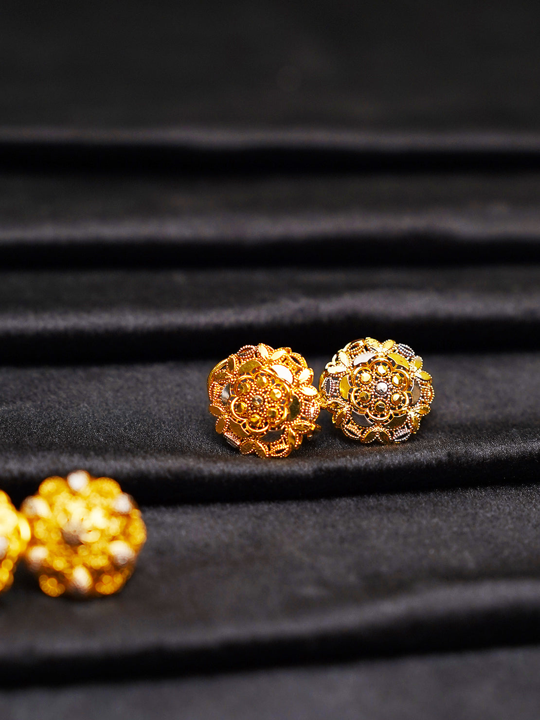 Gold Inspired Earstuds