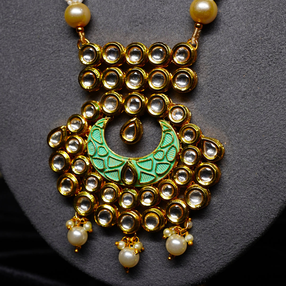 Crescent Kundan