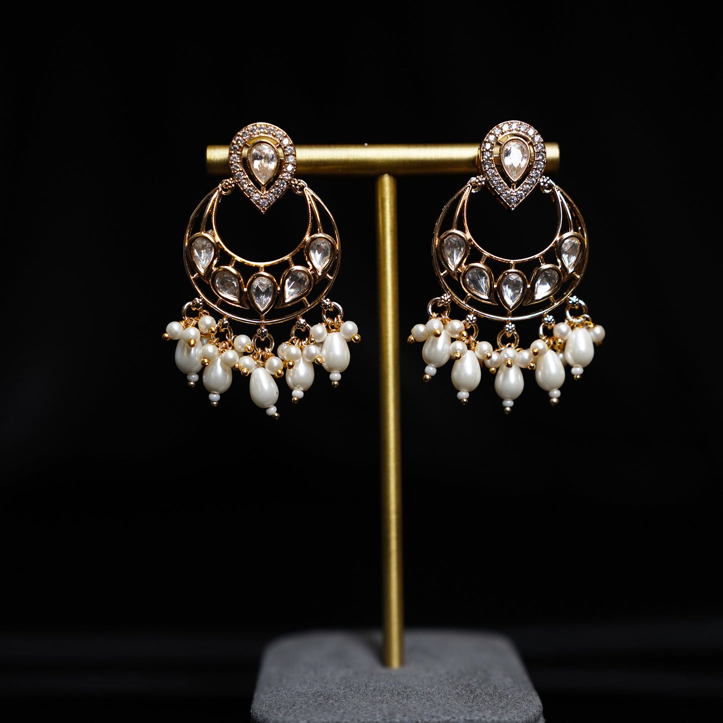 Moonllite Elegance