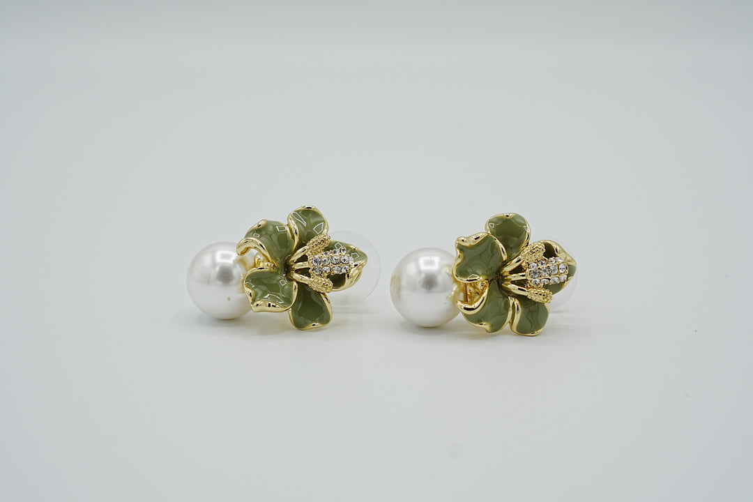 Floral Pearl Studs