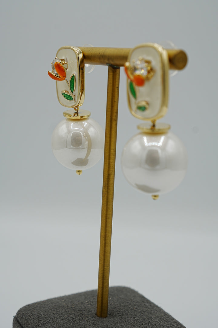 Dangling pearl